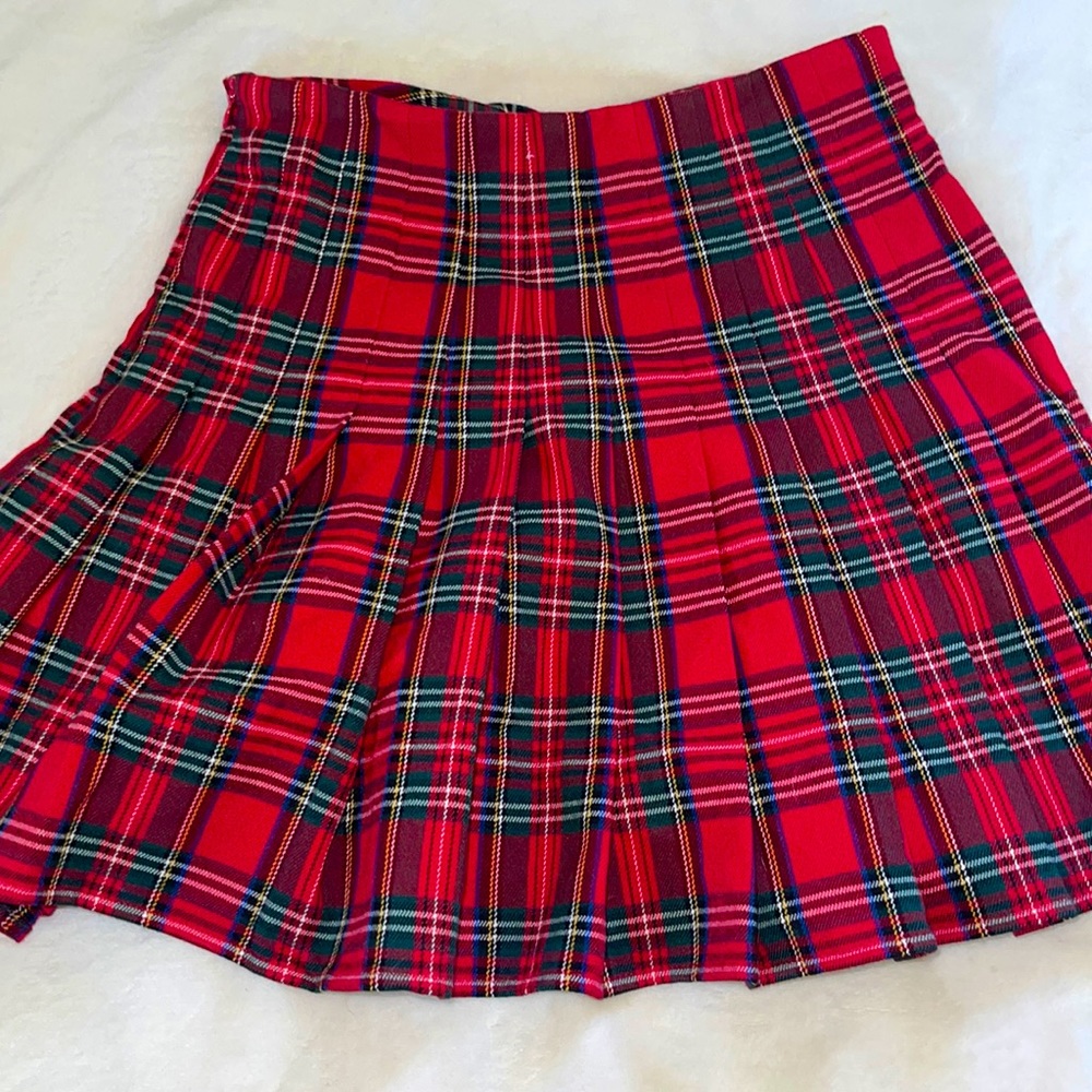 brandy melville plaid skirt
